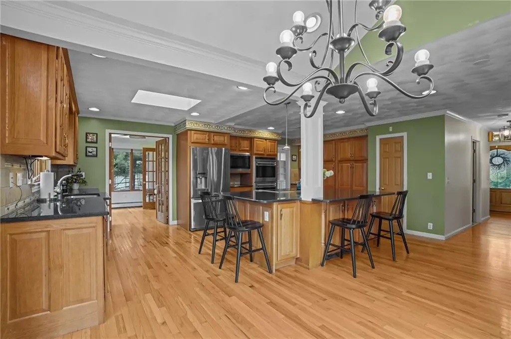22 Split Creek Court Cranston RI 02921