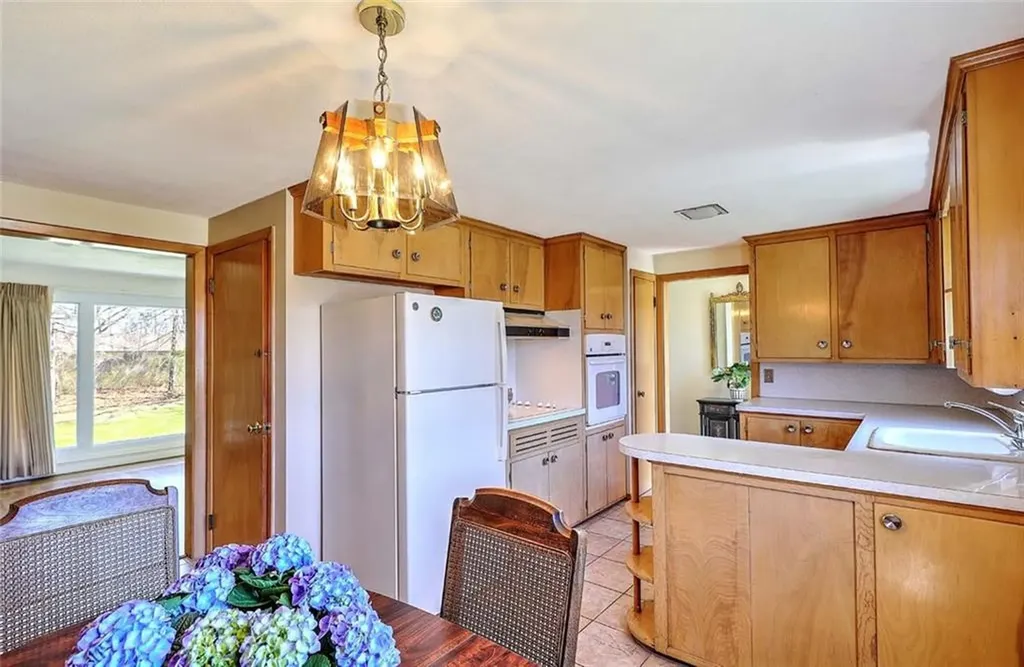 40 Covington Drive Warwick RI 02886