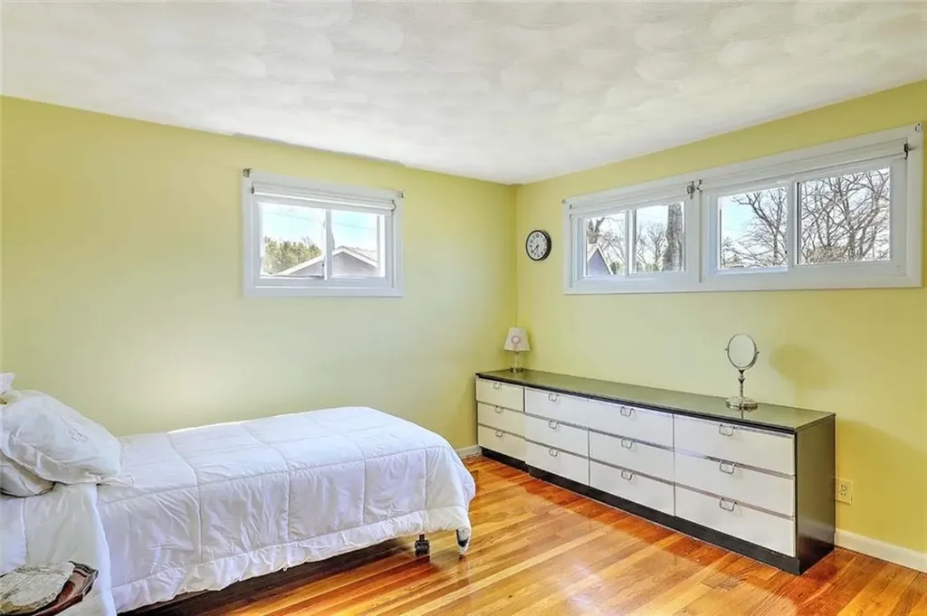 40 Covington Drive Warwick RI 02886