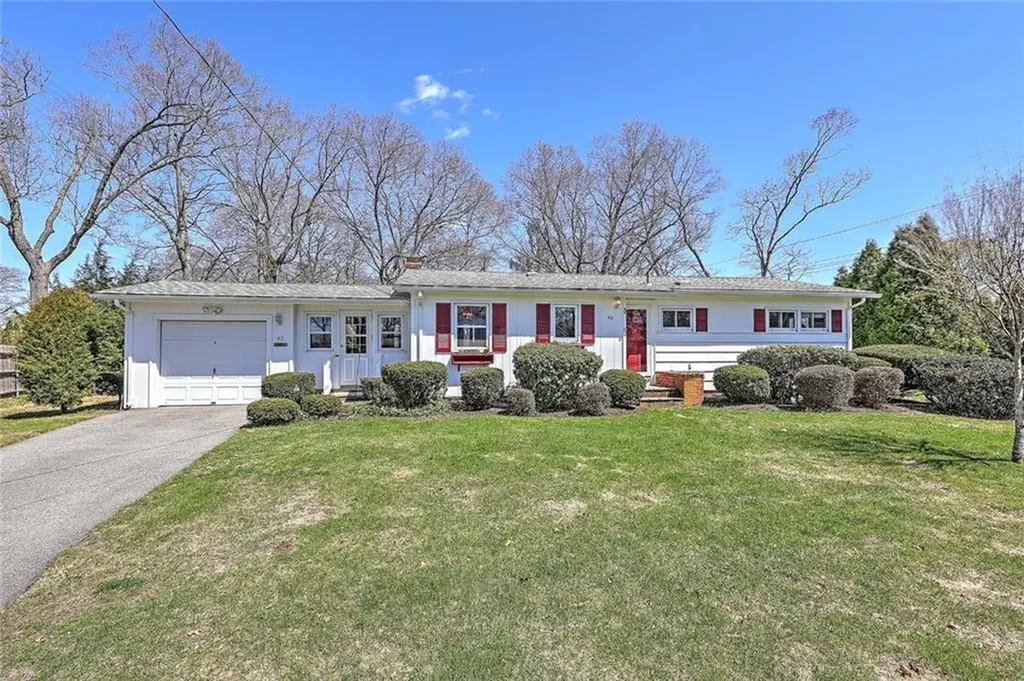 40 Covington Drive Warwick RI 02886
