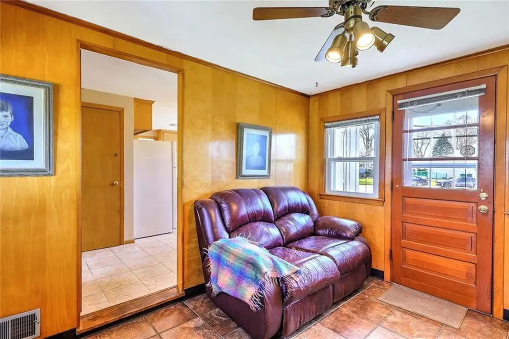 40 Covington Drive Warwick RI 02886