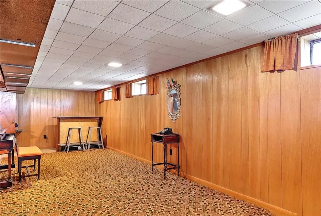 40 Covington Drive Warwick RI 02886