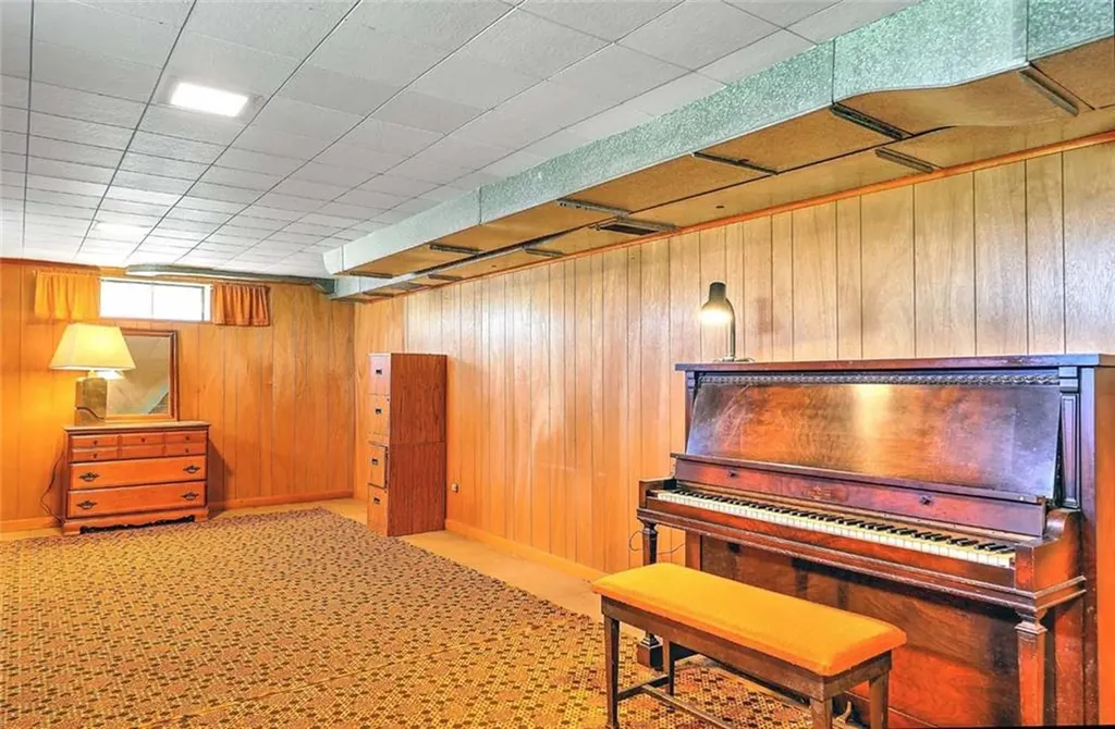 40 Covington Drive Warwick RI 02886