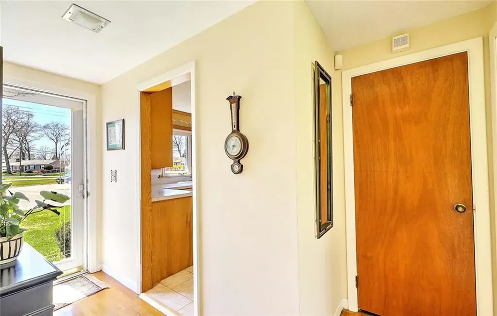 40 Covington Drive Warwick RI 02886