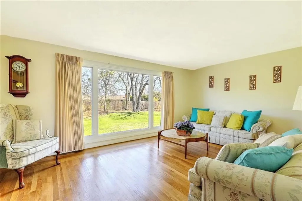 40 Covington Drive Warwick RI 02886