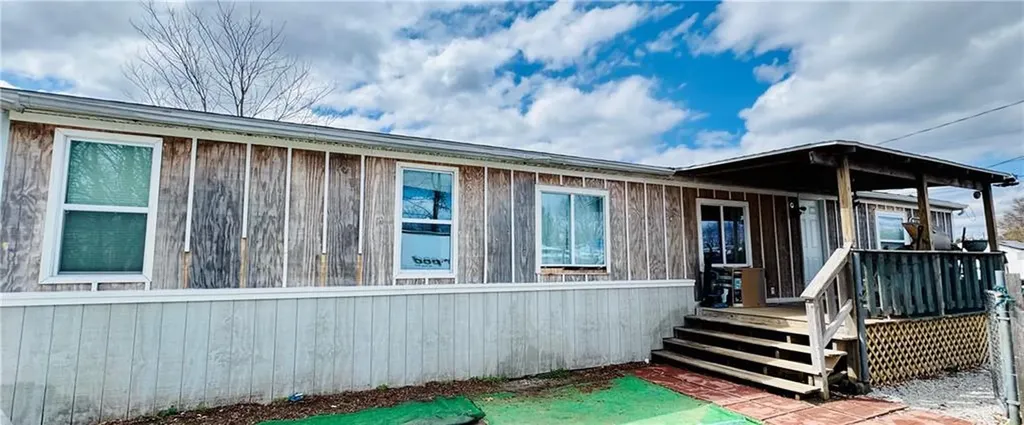 91 Seabiscuit Place Pawtucket RI 02861
