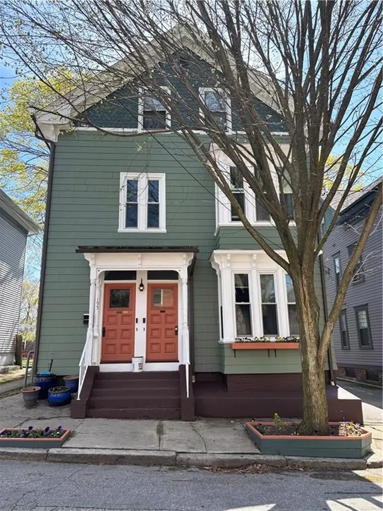 193 Howell Street Providence RI 02906