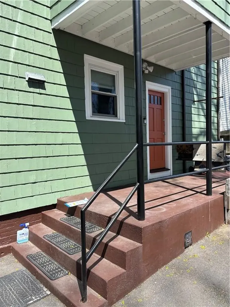 193 Howell Street Providence RI 02906