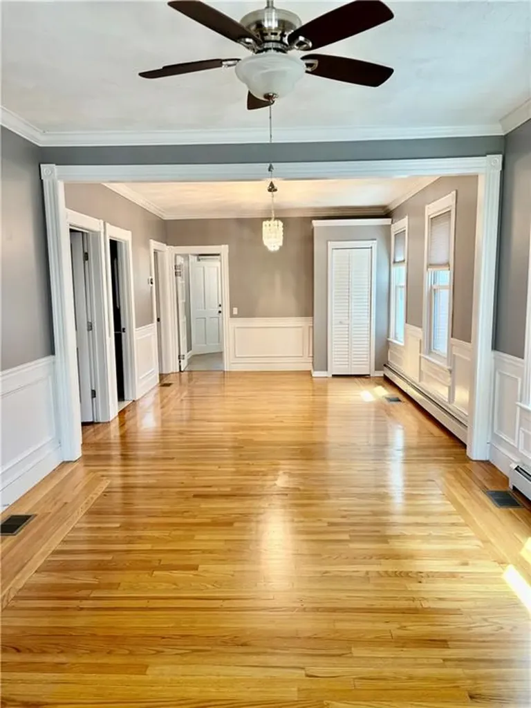 193 Howell Street Providence RI 02906