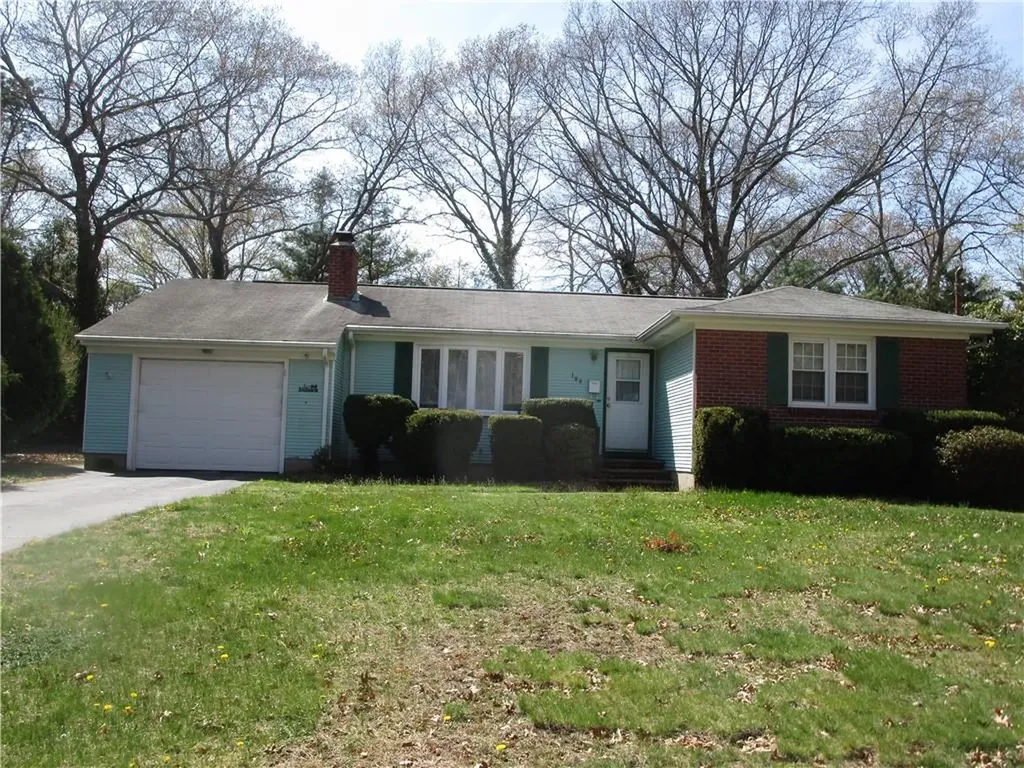 109 Elmwood Drive North Kingstown RI 02852