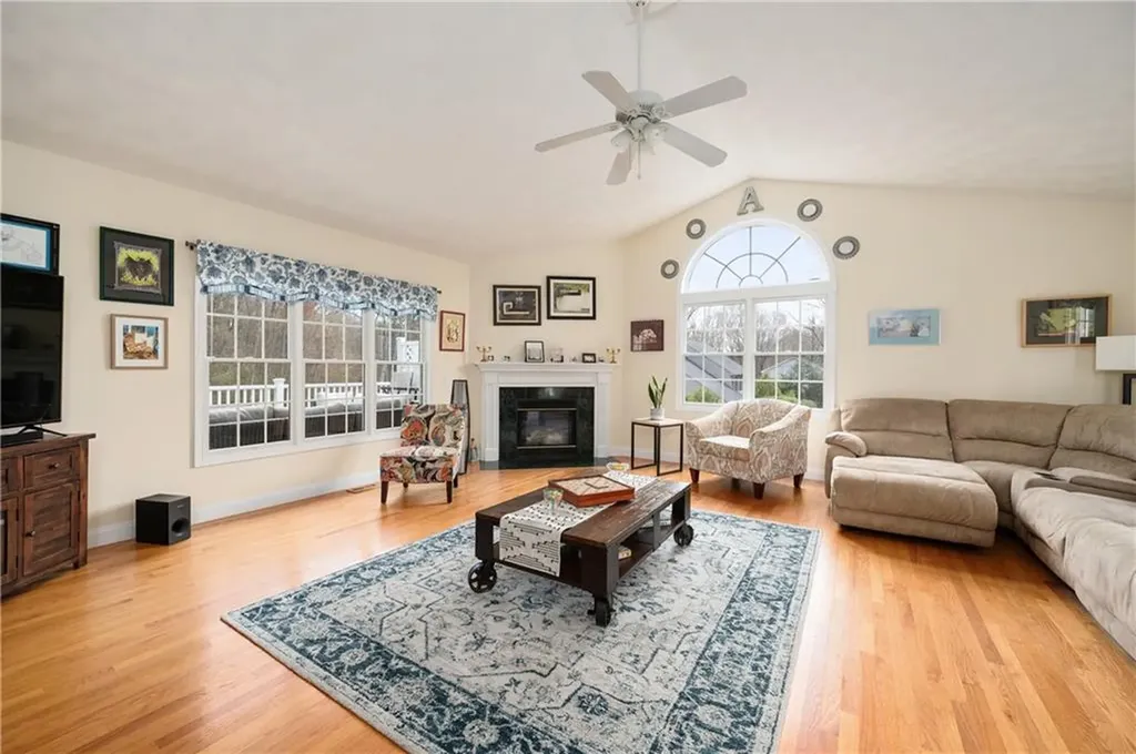 31 Mathew Drive Johnston RI 02919