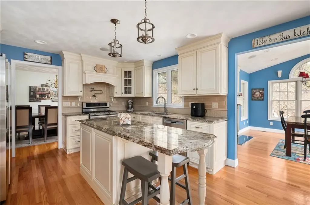 31 Mathew Drive Johnston RI 02919