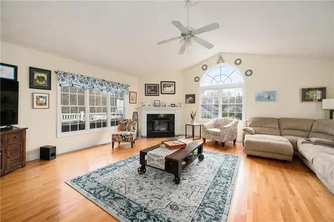 31 Mathew Drive Johnston RI 02919