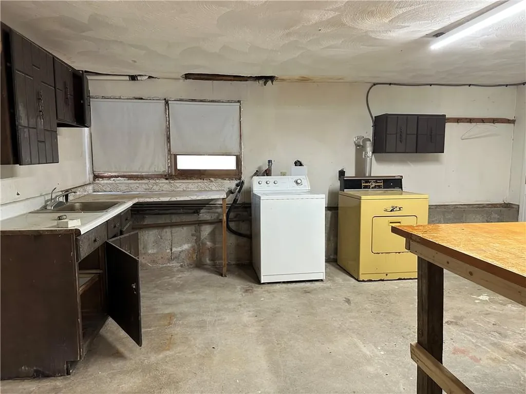 1695 Harkney Hill Road Coventry RI 02816