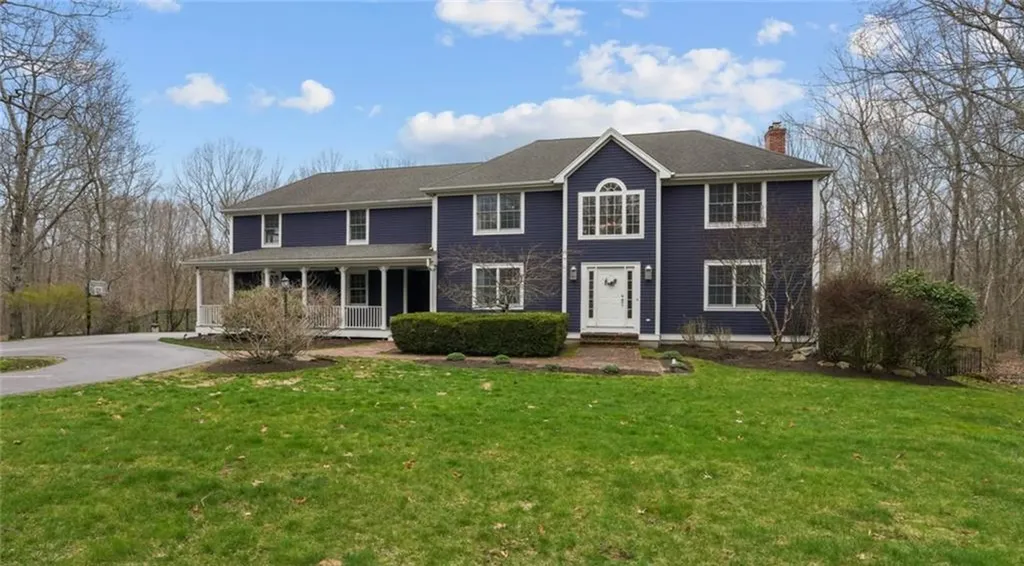 10 David Court East Greenwich RI 02818