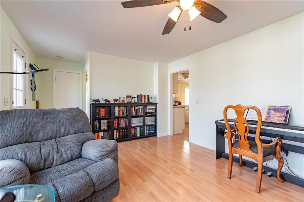 72 Flagg Avenue Warwick RI 02886