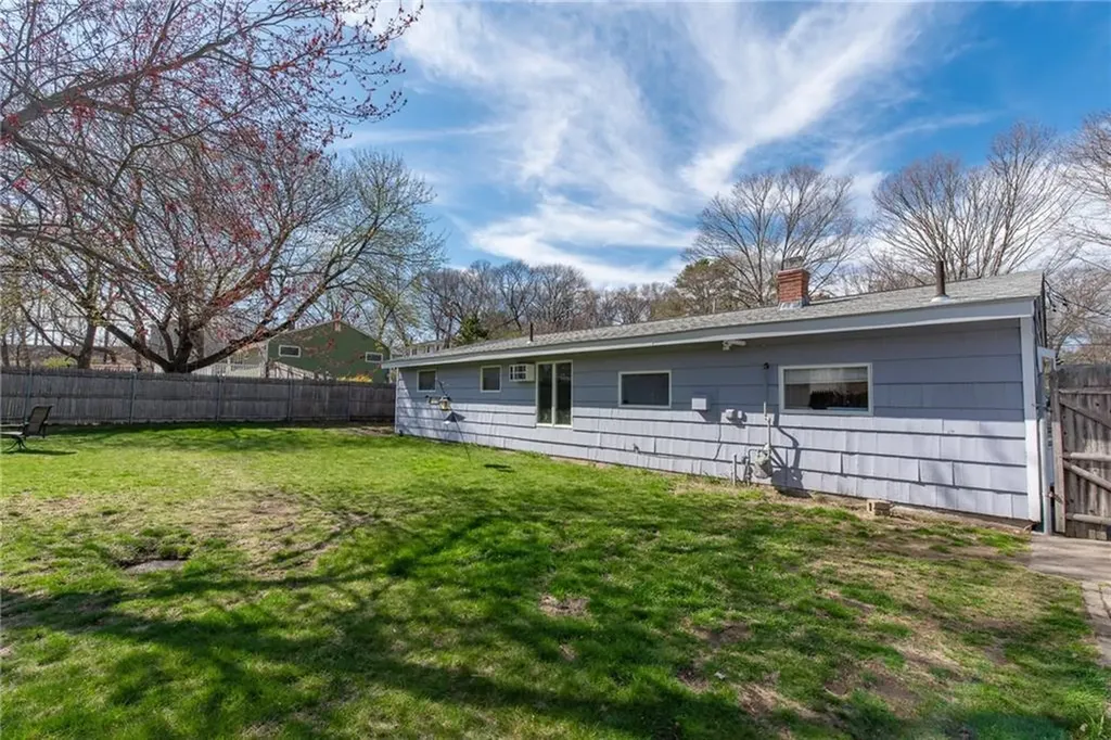 72 Flagg Avenue Warwick RI 02886