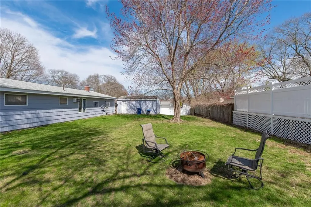 72 Flagg Avenue Warwick RI 02886