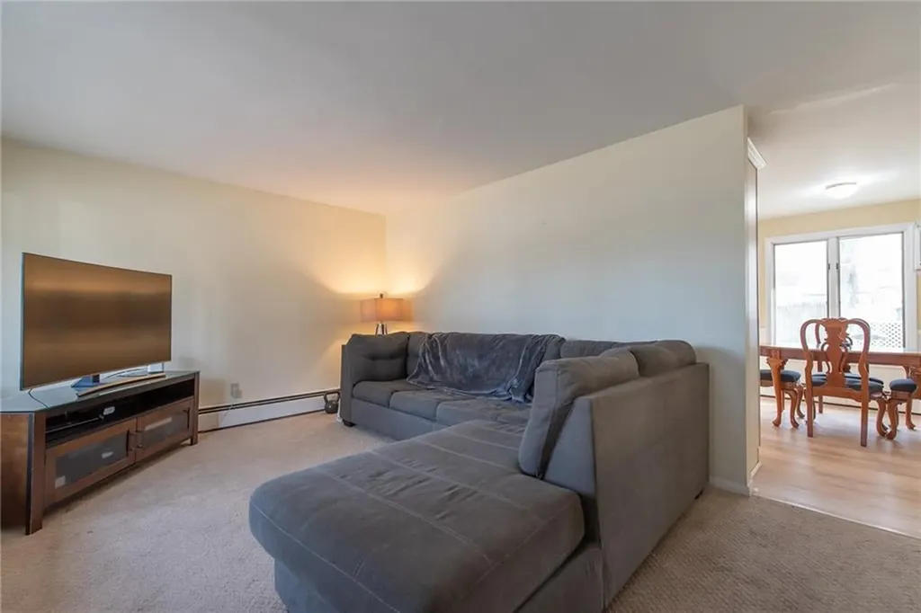 72 Flagg Avenue Warwick RI 02886
