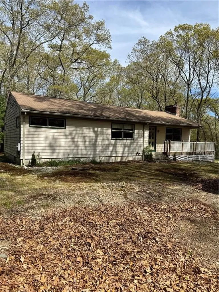 14 Cooke Drive Scituate RI 02857