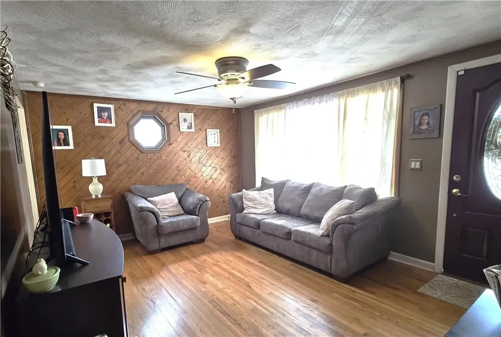 17 Jeffres Street North Providence RI 02904