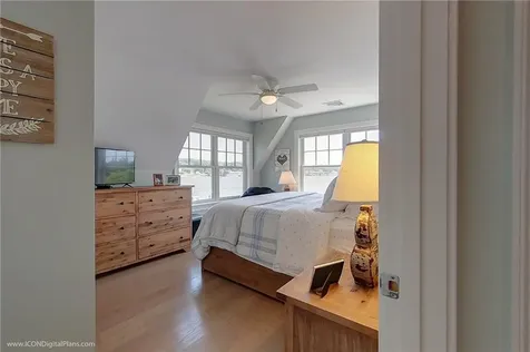 223 Cliff Avenue Portsmouth RI 02871