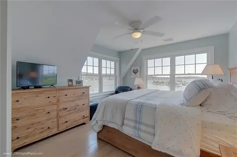 223 Cliff Avenue Portsmouth RI 02871