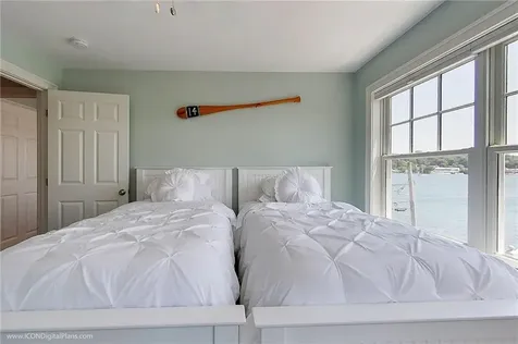 223 Cliff Avenue Portsmouth RI 02871