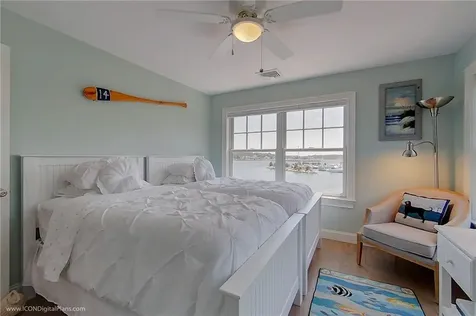 223 Cliff Avenue Portsmouth RI 02871