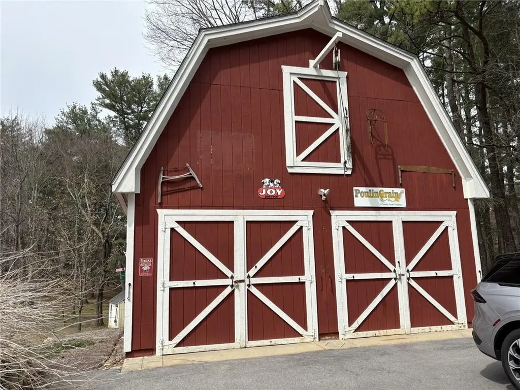 1512 Tarkiln Road Burrillville RI 02830