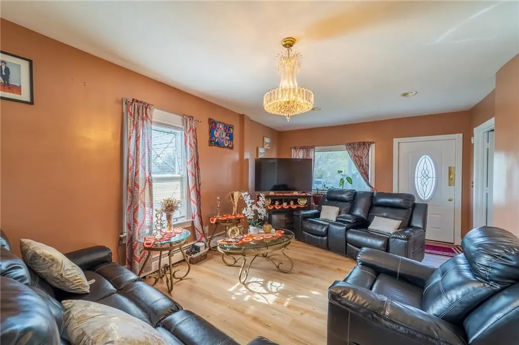 321 Columbus Avenue Pawtucket RI 02861