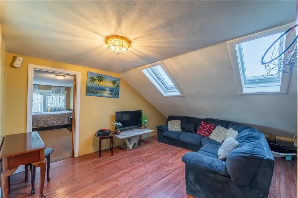 321 Columbus Avenue Pawtucket RI 02861