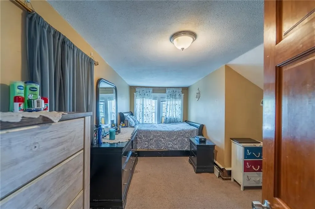 321 Columbus Avenue Pawtucket RI 02861