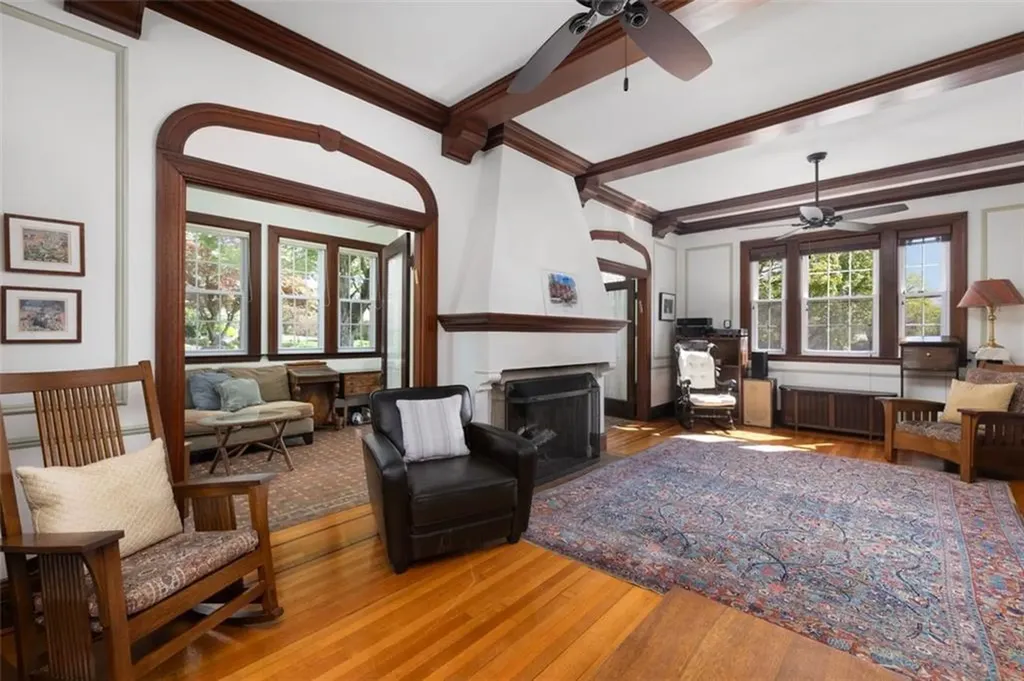 296 Taber Avenue Providence RI 02906