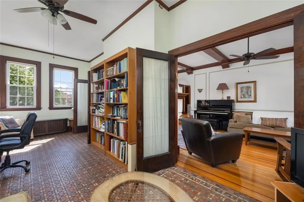 296 Taber Avenue Providence RI 02906