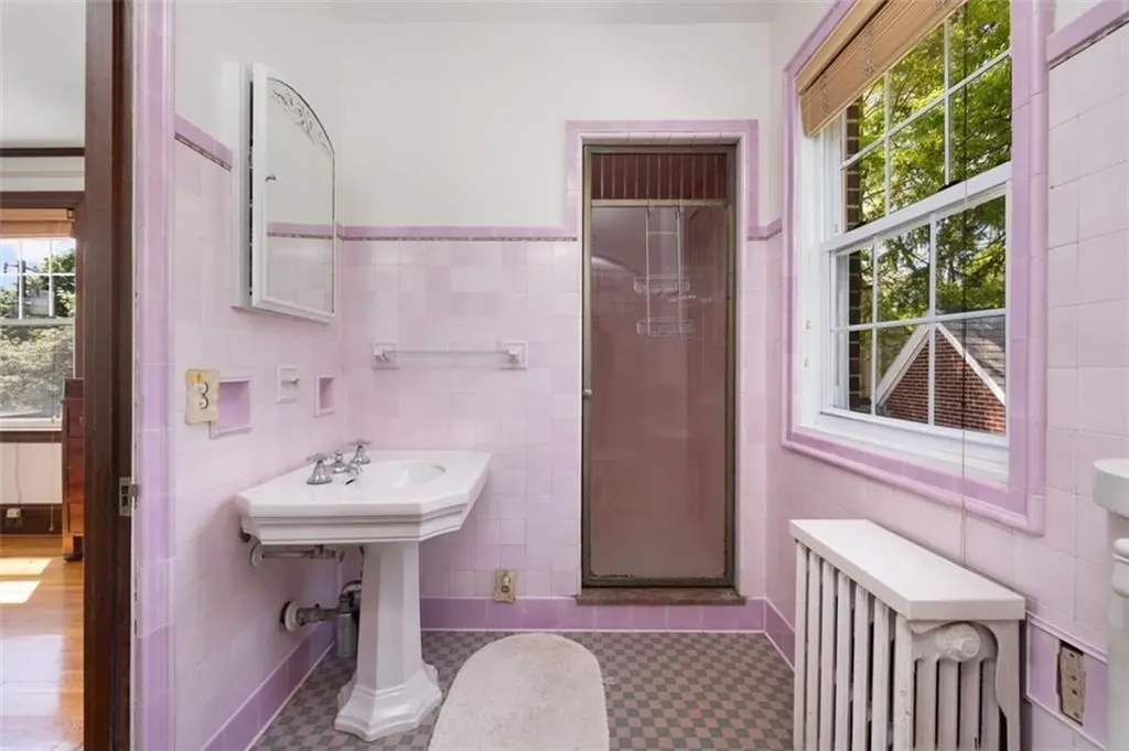 296 Taber Avenue Providence RI 02906
