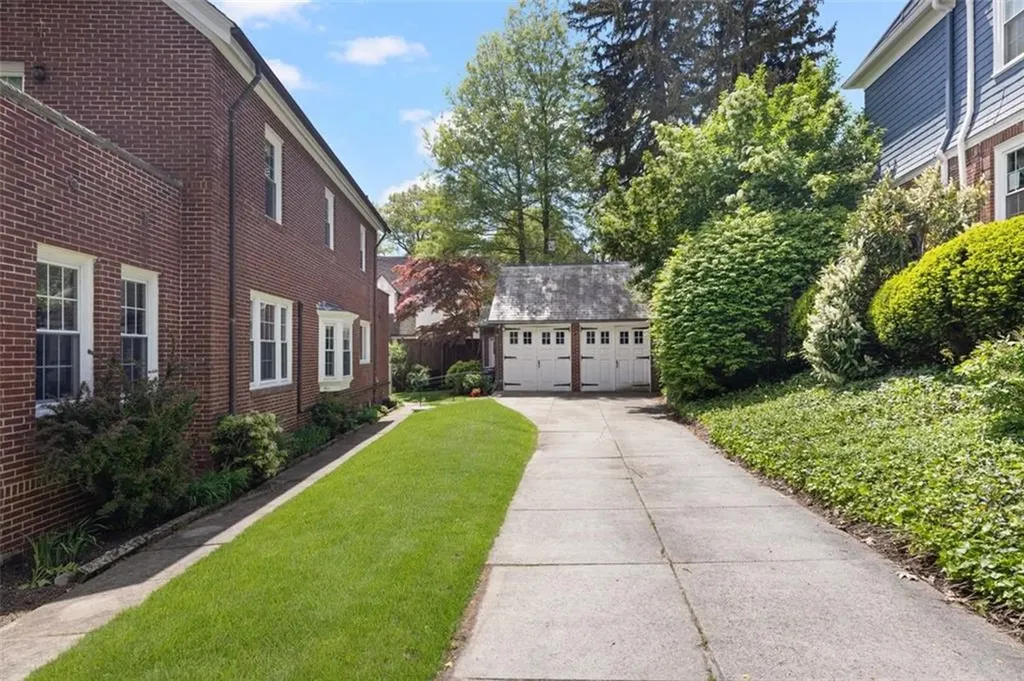 296 Taber Avenue Providence RI 02906