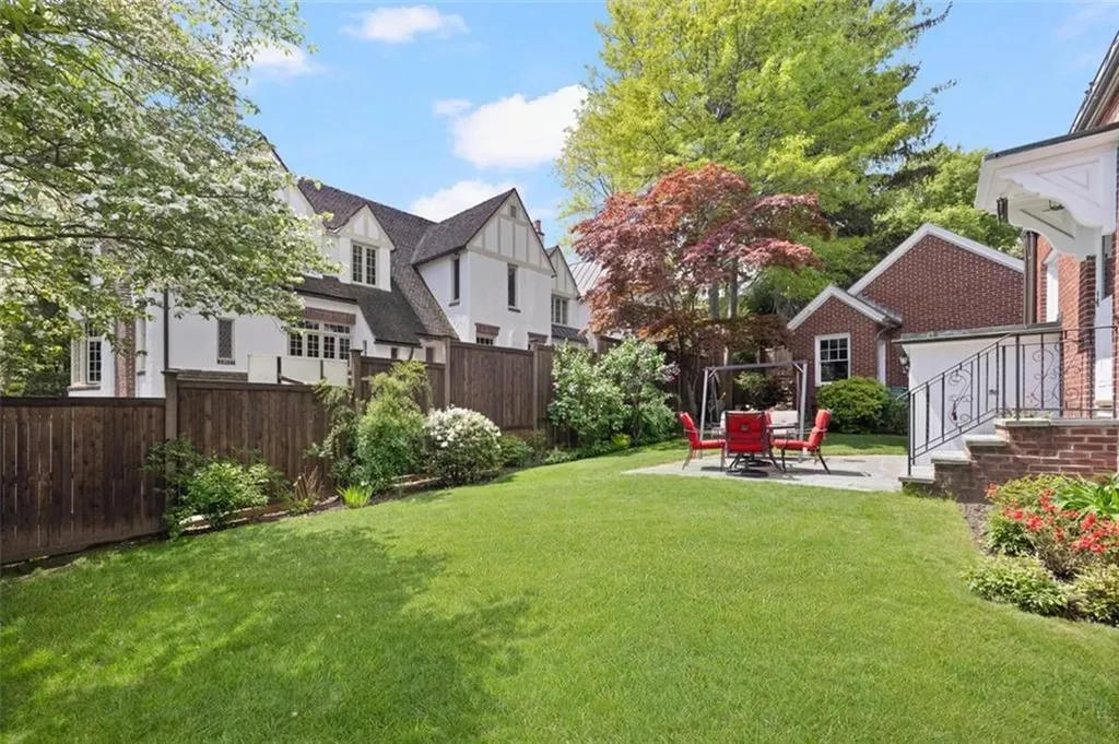 296 Taber Avenue Providence RI 02906