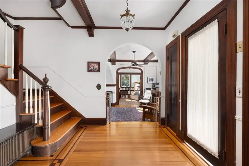 296 Taber Avenue Providence RI 02906