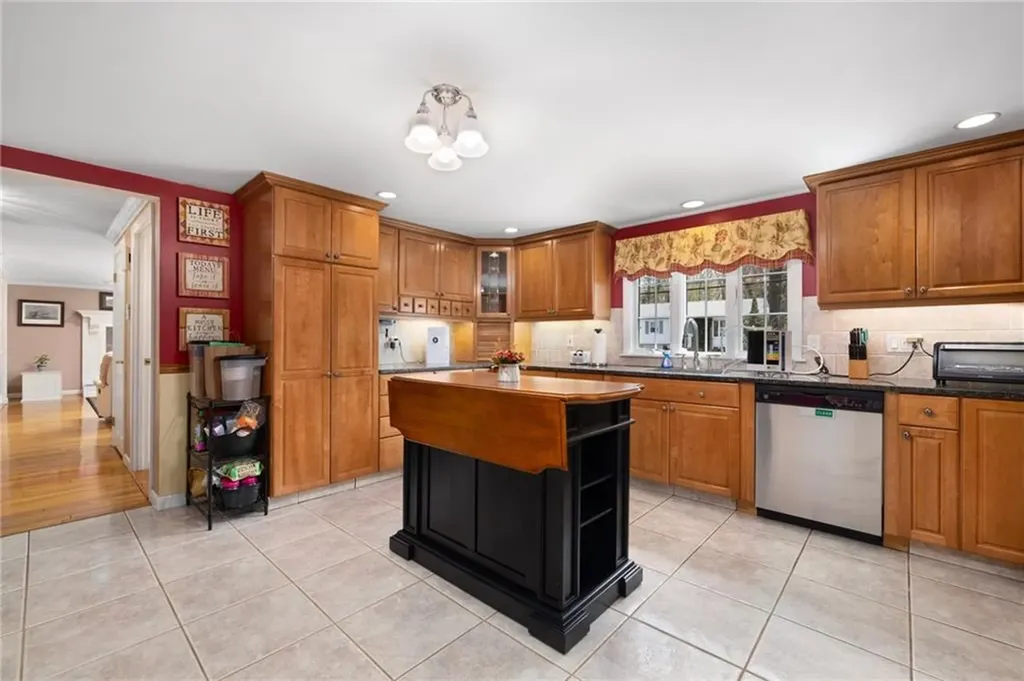 30 Forest View Drive Cumberland RI 02864