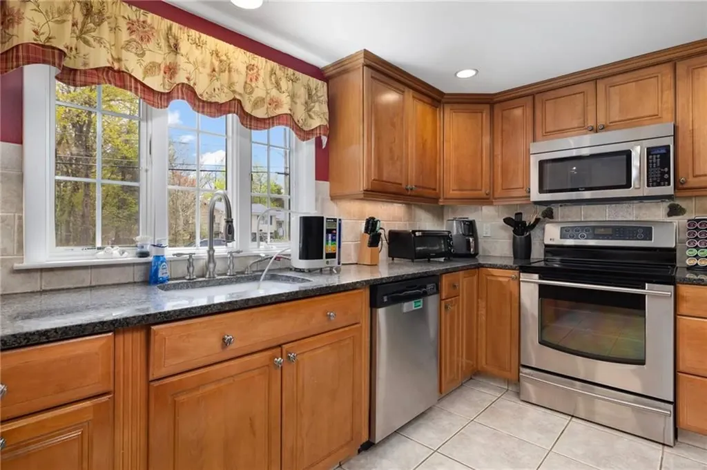 30 Forest View Drive Cumberland RI 02864