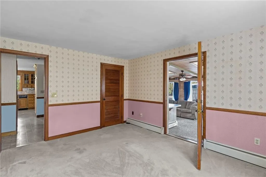 21 Foxhill Avenue Bristol RI 02809