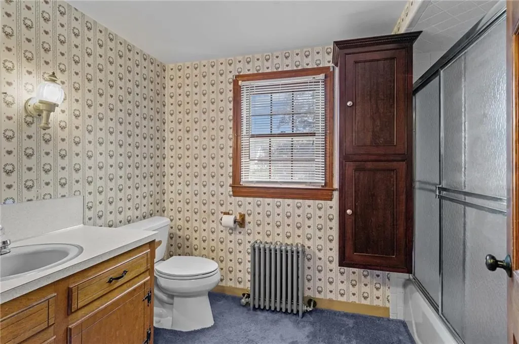 21 Foxhill Avenue Bristol RI 02809