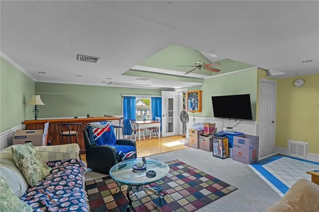 21 Foxhill Avenue Bristol RI 02809