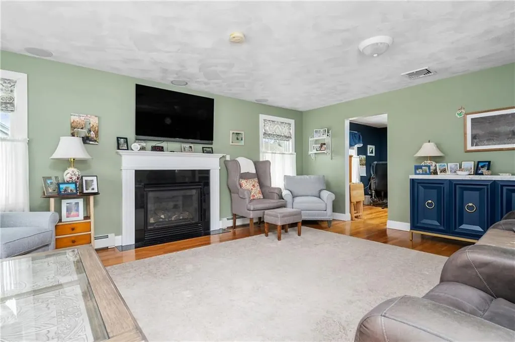 2 Valley View Road Lincoln RI 02865