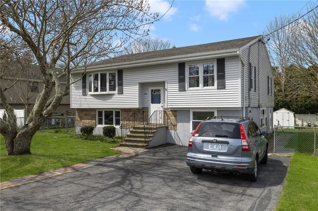 112 Center Avenue Middletown RI 02842