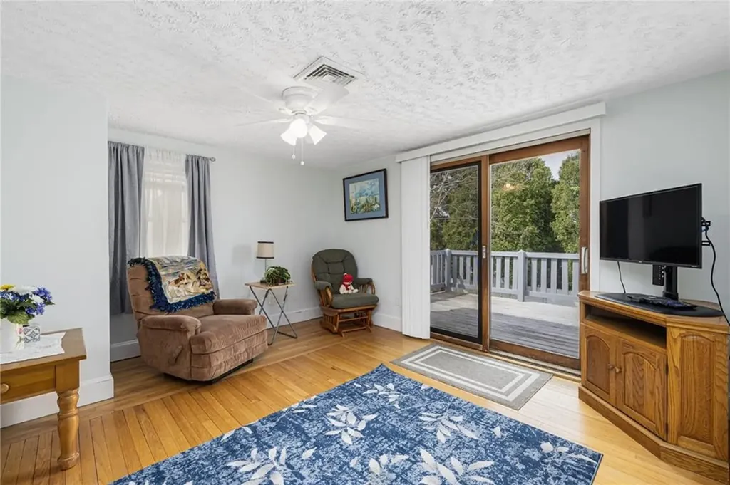 112 Center Avenue Middletown RI 02842