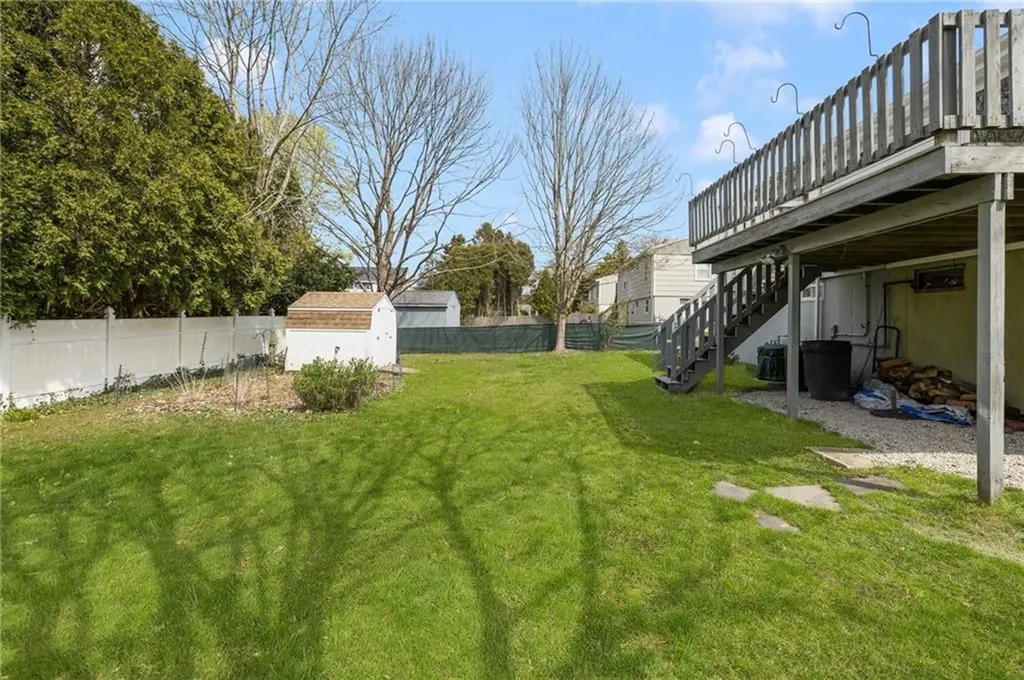 112 Center Avenue Middletown RI 02842