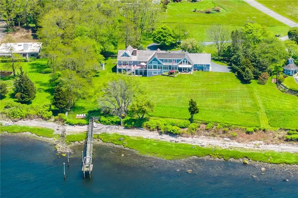 29 Reliance Drive Bristol RI 02809