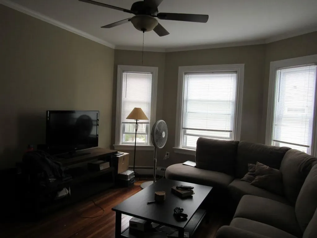 102 104 Oakland Avenue Providence RI 02908